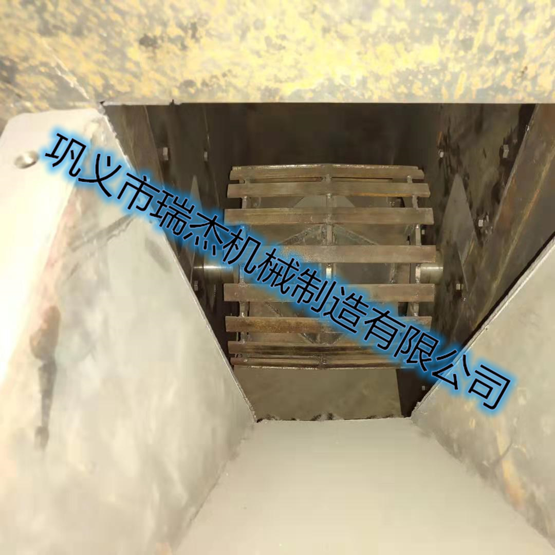 斗式提升機內(nèi)部圖